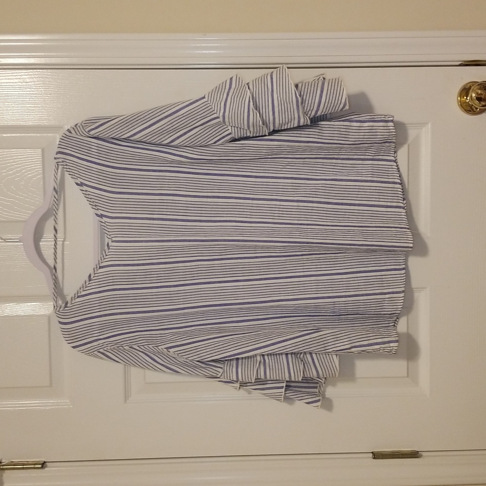 2 for $10 Forgotten Grace XL Triple Ruffle Sleeve Top Size XL NWOT - Picture 2 of 8